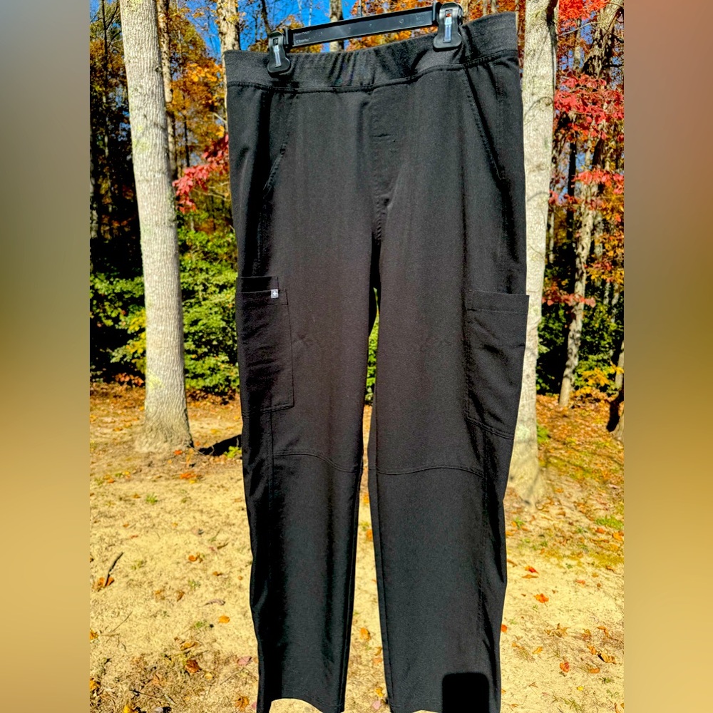 COPY - Figs stretch scrub bottoms. Black. Size X-Large.